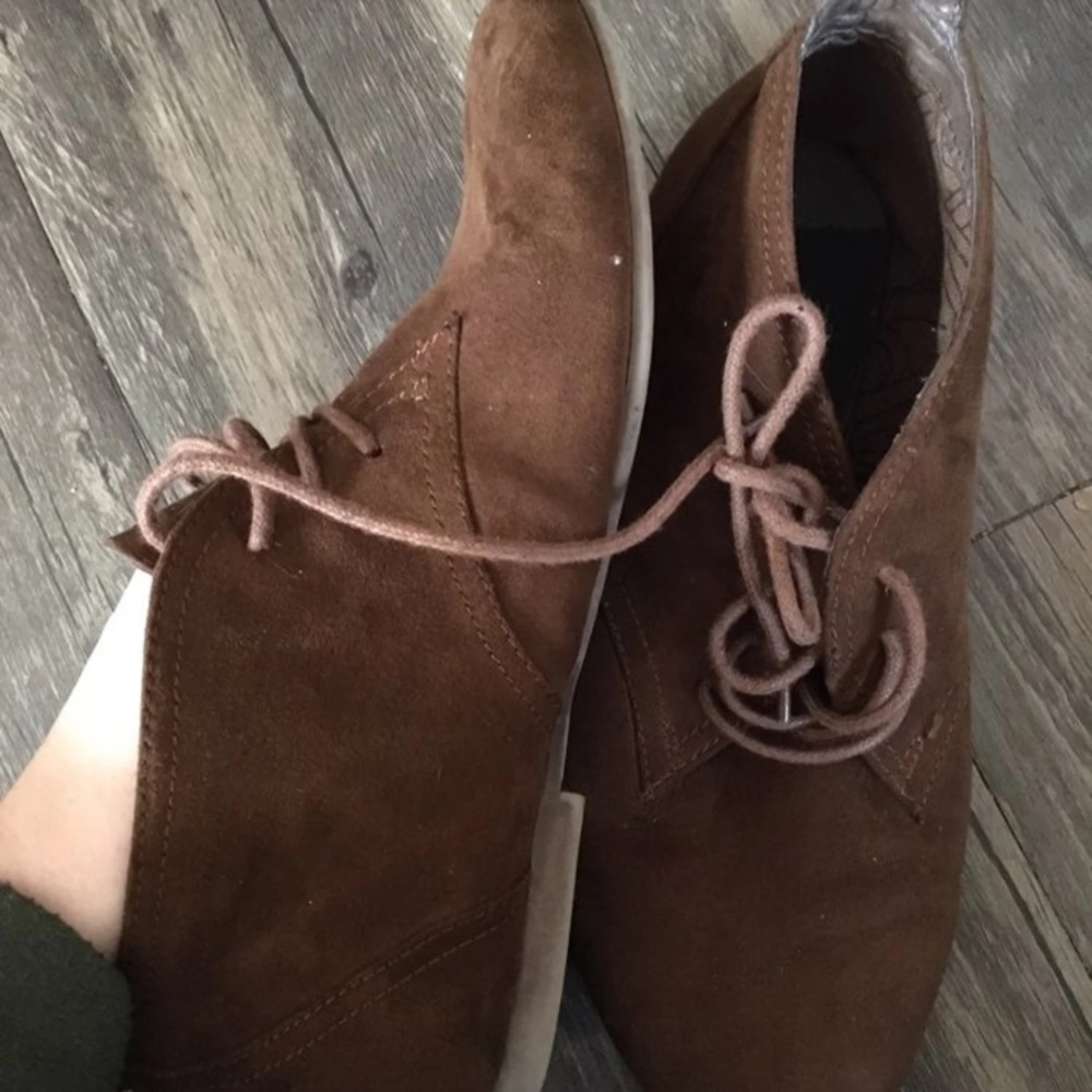 booties - Picture 2 of 2